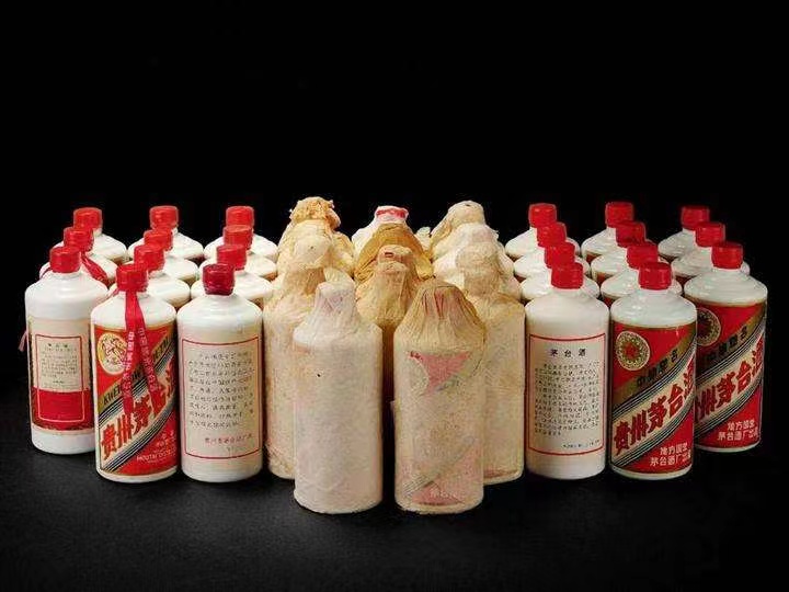 伽师日照岚山回收酒价格哪里回收(附近上门回收茅台酒）?